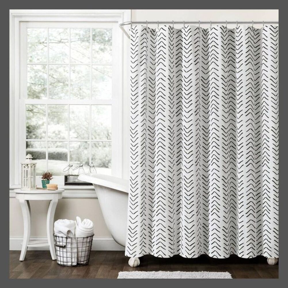 72"x72" Lush Décor Hygge Modern Arrow Linen Shower Curtain - Black/White